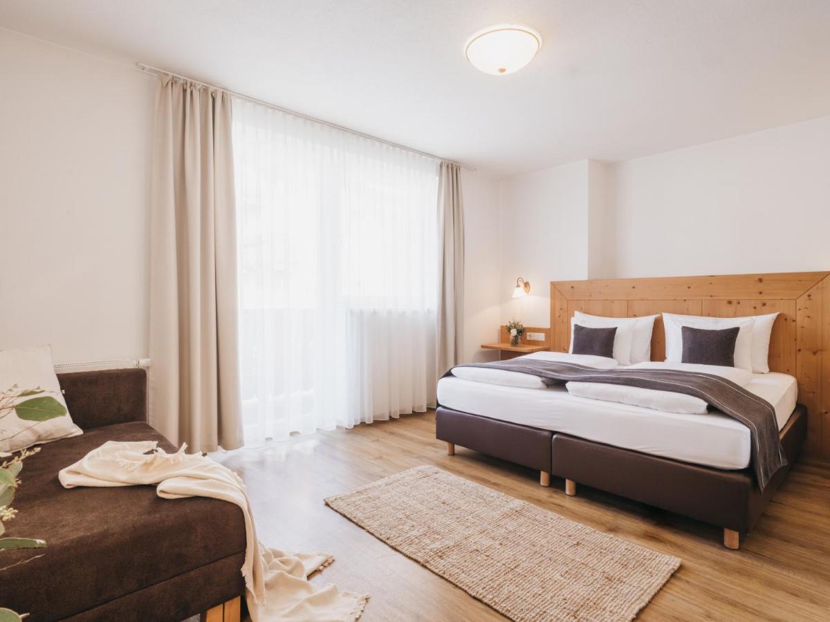 Hotel Vier Jahreszeiten By Vaya Inkl Zell Am See-Kaprun Sommerkarte Dış mekan fotoğraf