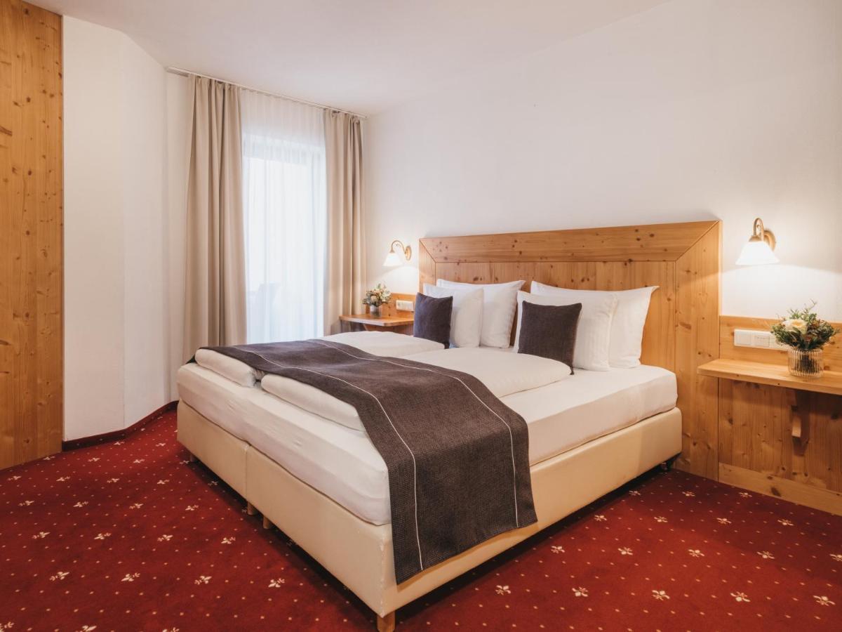 Hotel Vier Jahreszeiten By Vaya Inkl Zell Am See-Kaprun Sommerkarte Dış mekan fotoğraf