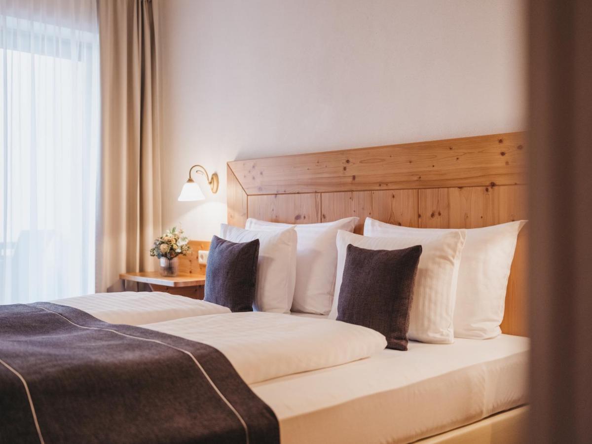 Hotel Vier Jahreszeiten By Vaya Inkl Zell Am See-Kaprun Sommerkarte Dış mekan fotoğraf