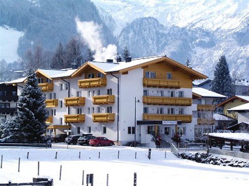 Hotel Vier Jahreszeiten By Vaya Inkl Zell Am See-Kaprun Sommerkarte Dış mekan fotoğraf