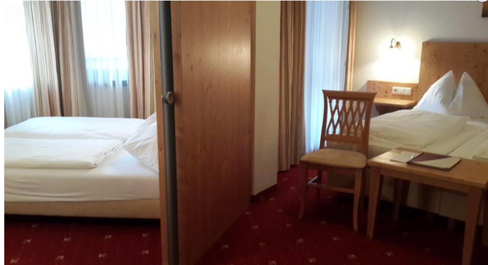 Hotel Vier Jahreszeiten By Vaya Inkl Zell Am See-Kaprun Sommerkarte Dış mekan fotoğraf